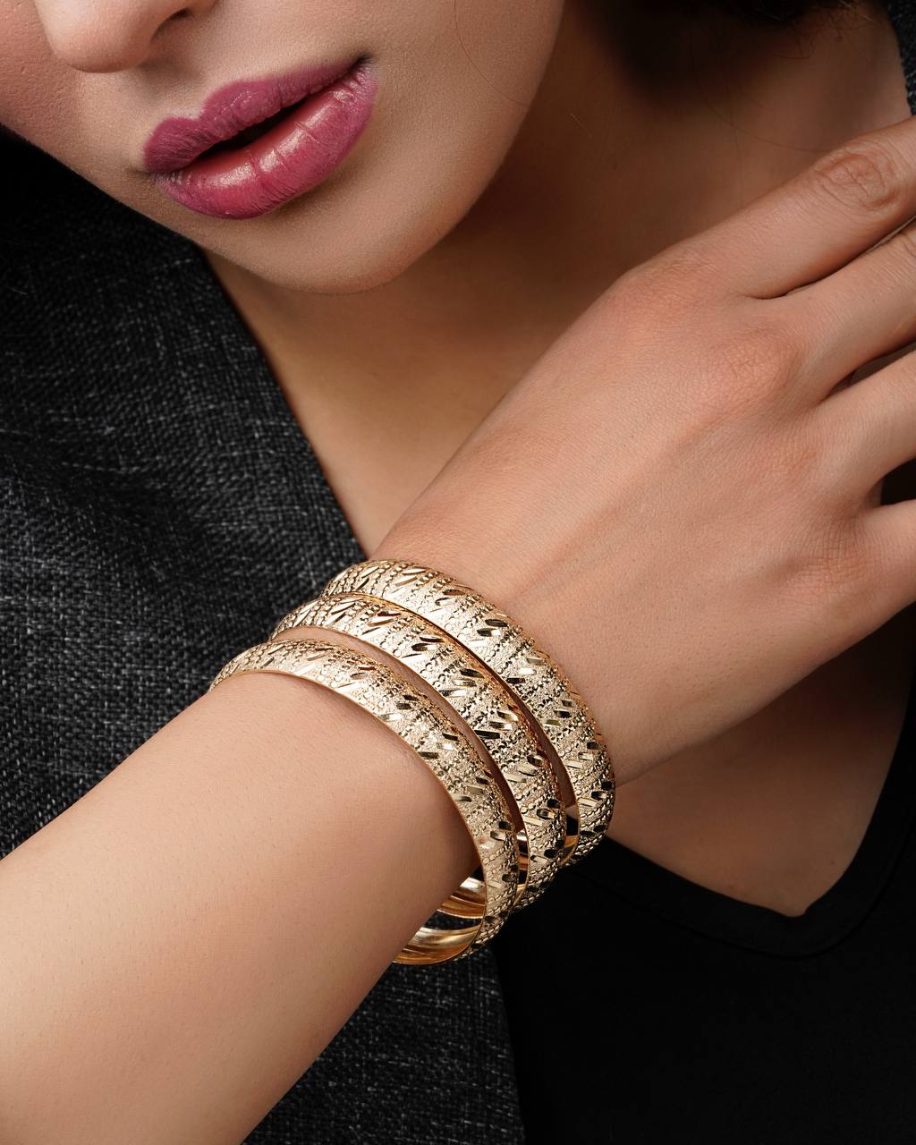 النگو طلاروس